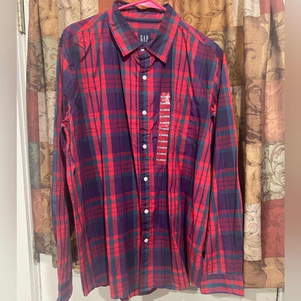 GAP Men's Red and Navy Plaid Button Down Shirt